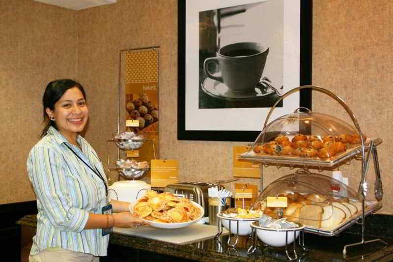 Hampton Inn & Suites Boerne Restoran gambar